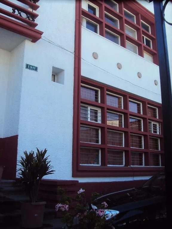 קיטו Hotel Hungaro